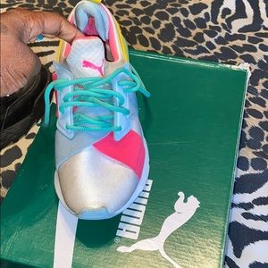 Muse Jr knockout pink (Colorful Puma)